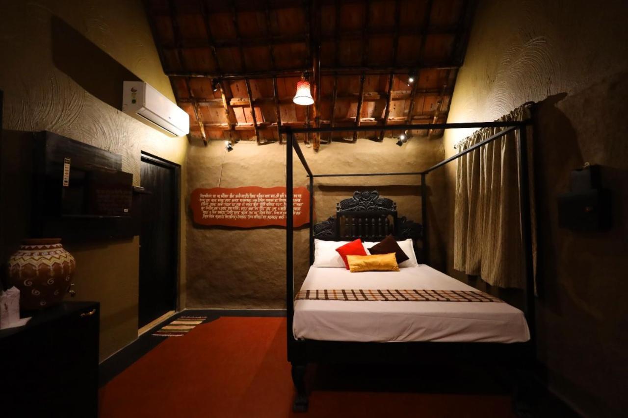 Arshinagar Shilpogram Hotel Kolkata Bagian luar foto
